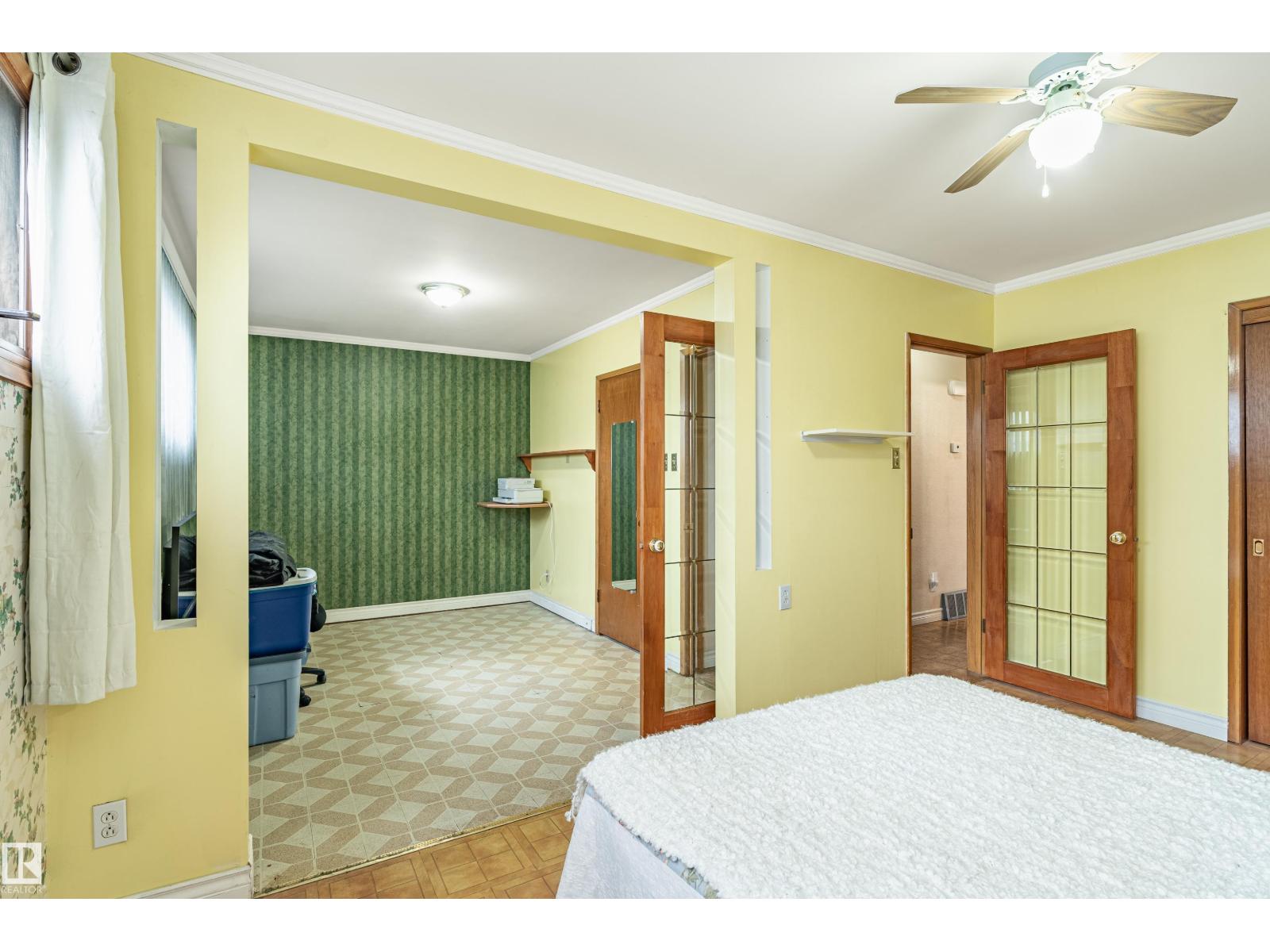 9011 60 ST NW - 26