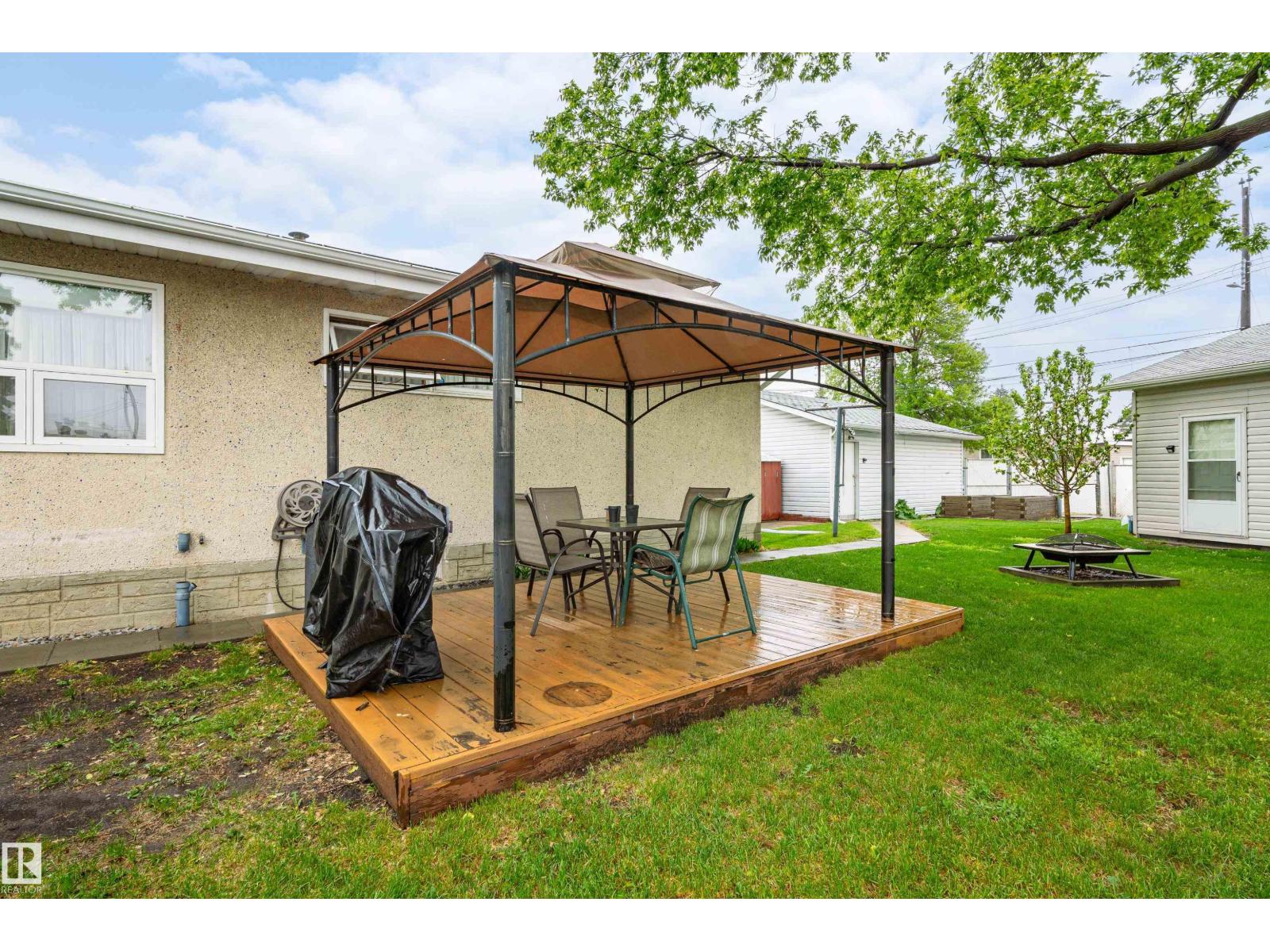 9011 60 ST NW - 48