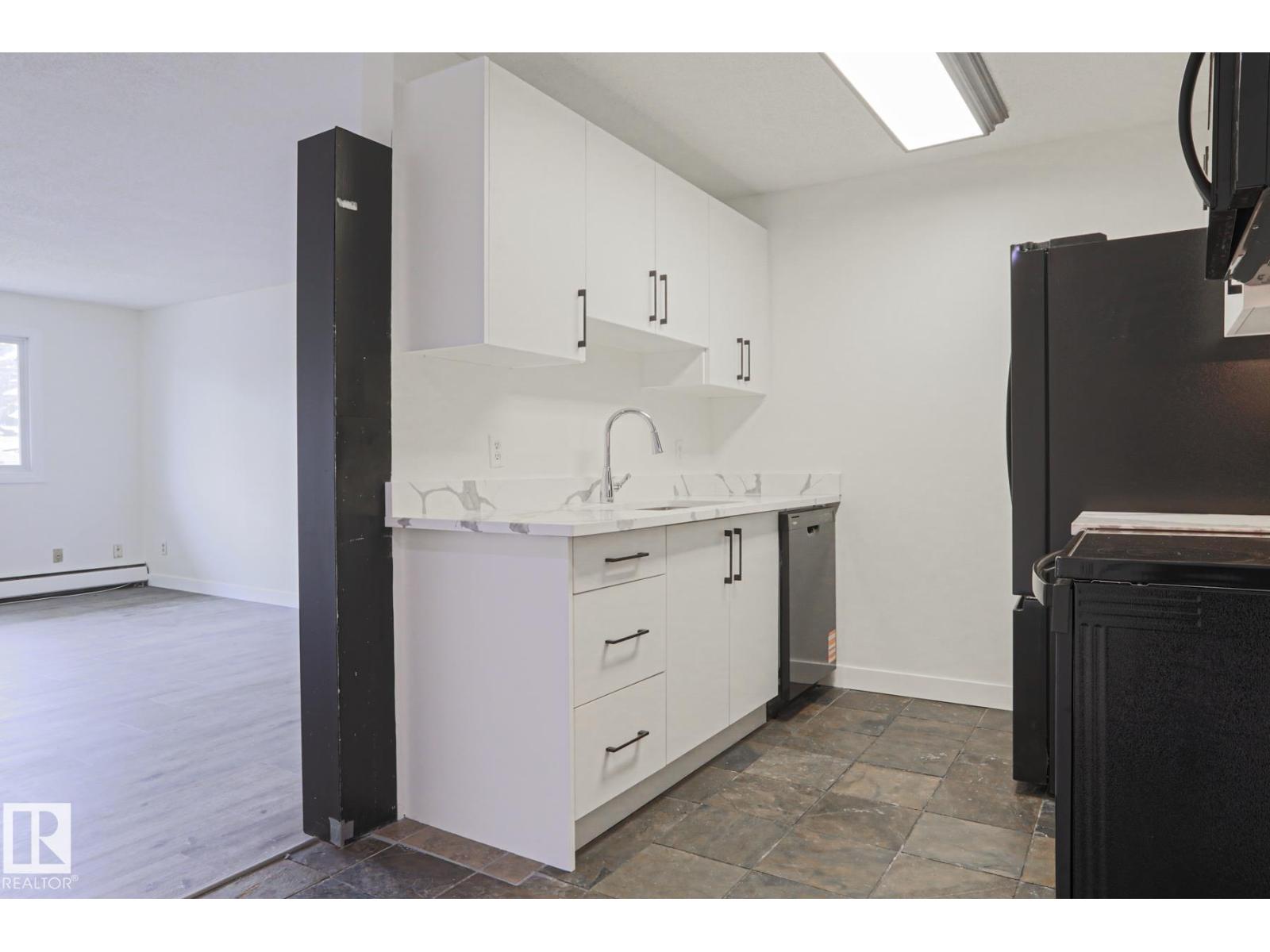 #205 14903 92 AV NW NW - 10