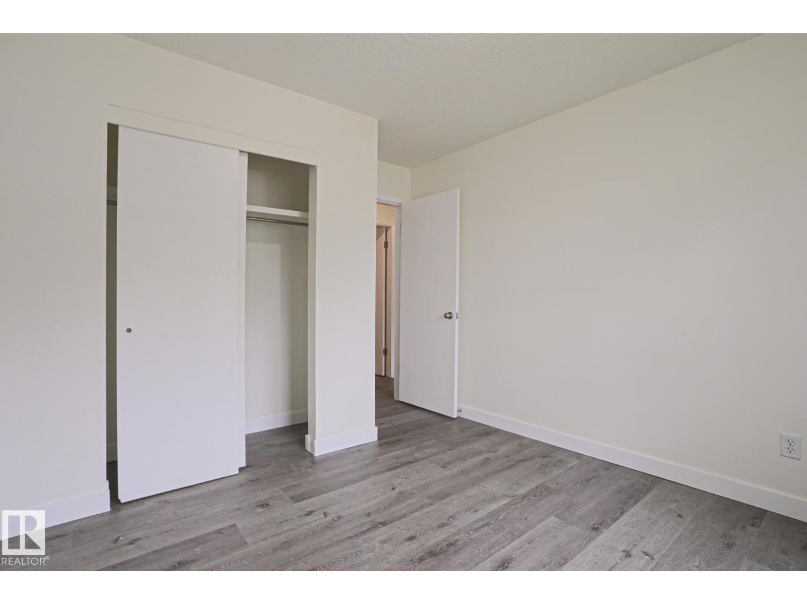 #205 14903 92 AV NW NW - 23