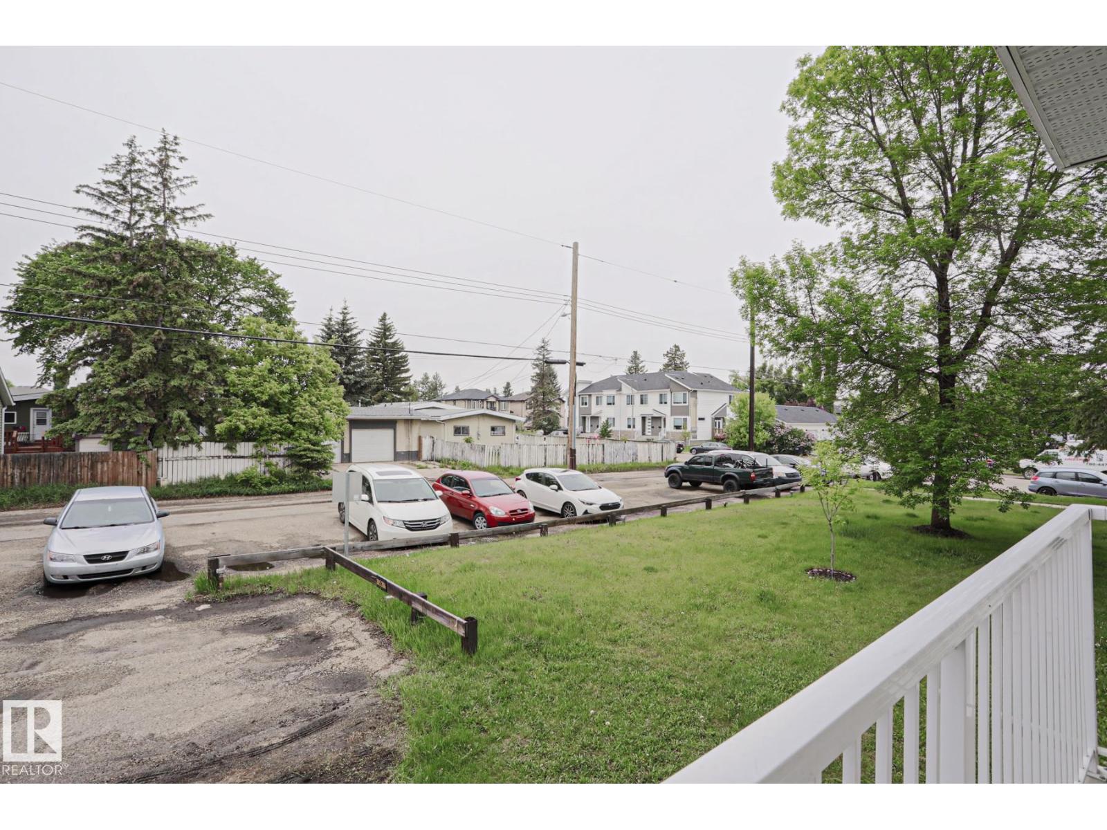 #205 14903 92 AV NW NW - 34
