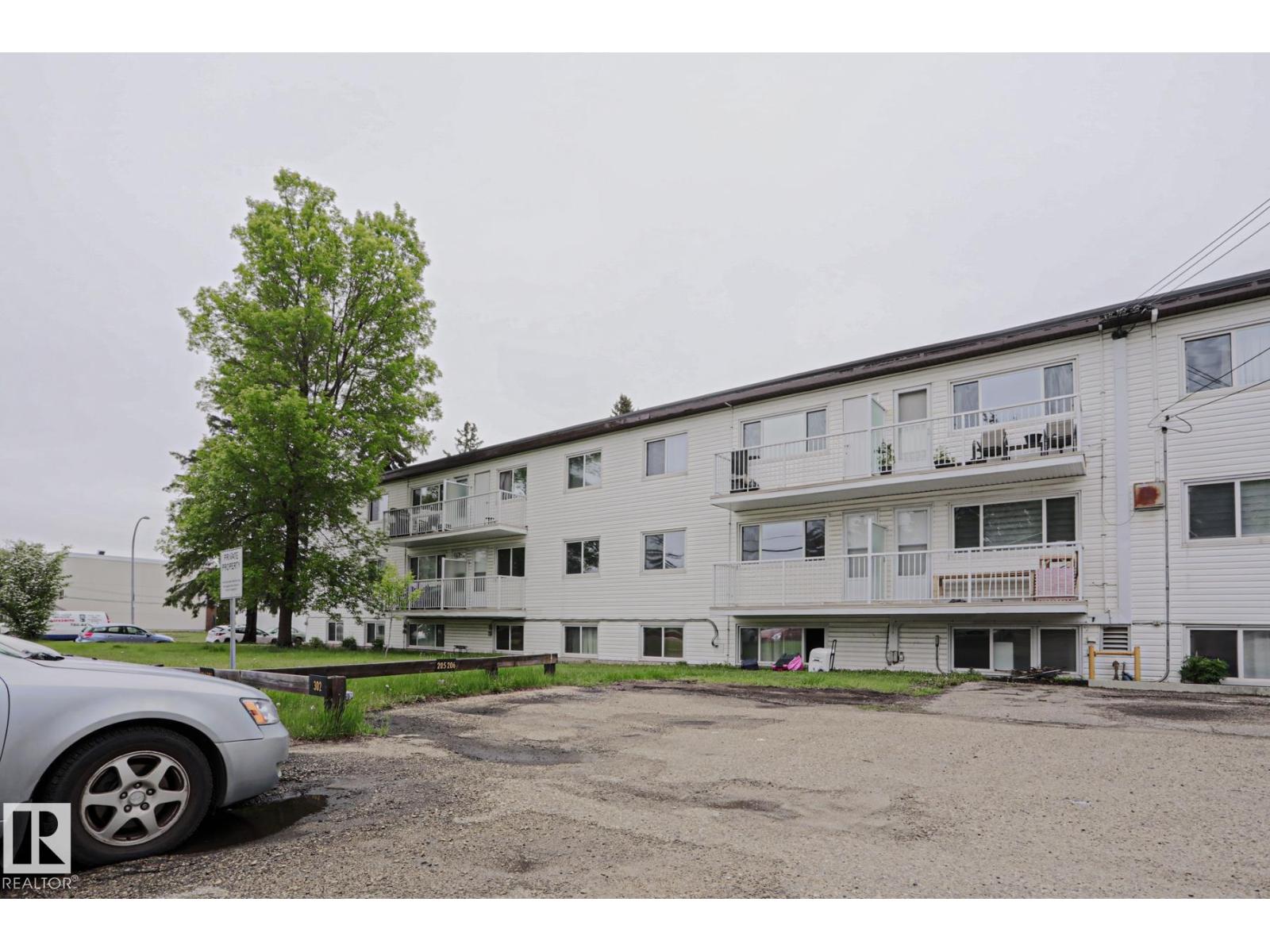 #205 14903 92 AV NW NW - 40