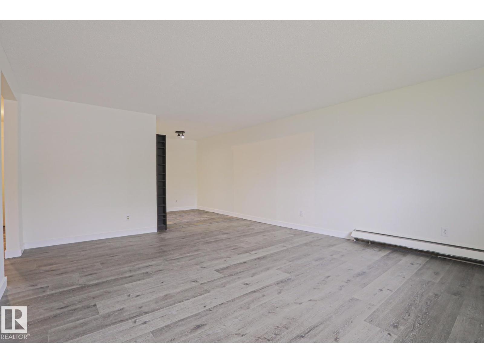 #205 14903 92 AV NW NW - 5