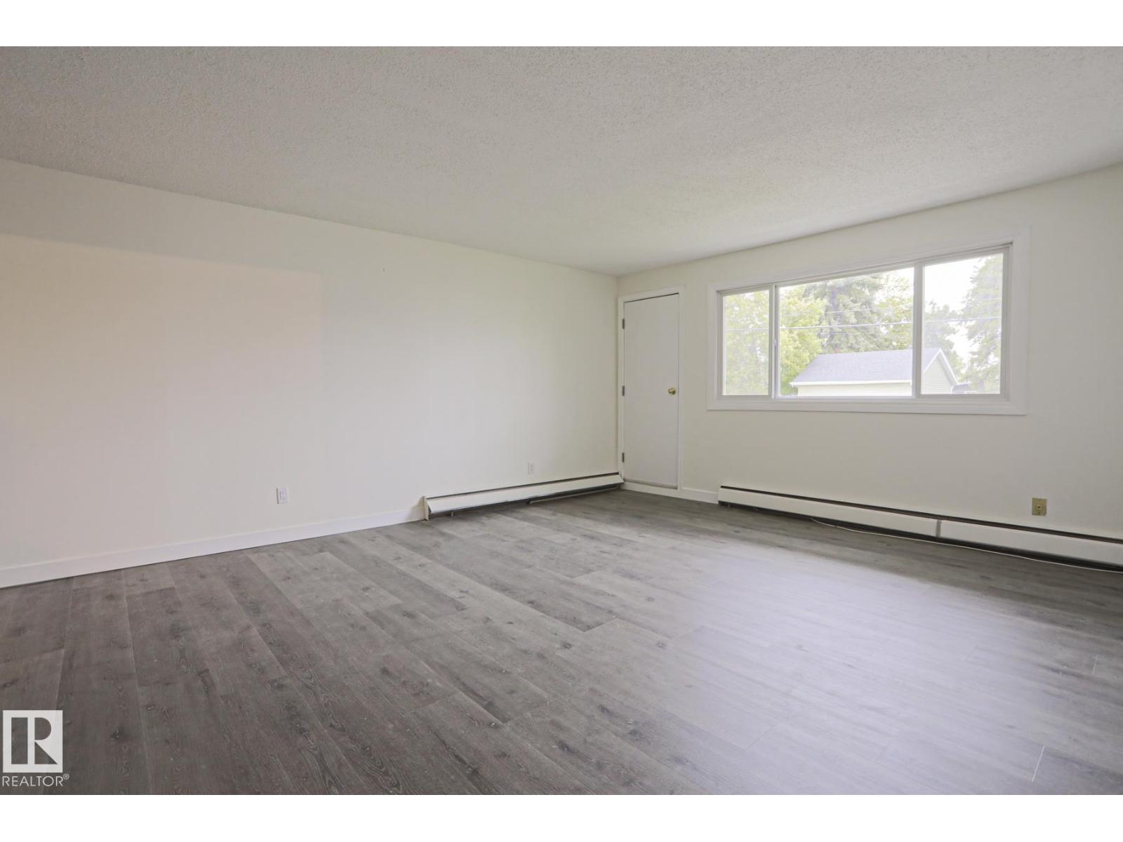 #205 14903 92 AV NW NW - 6