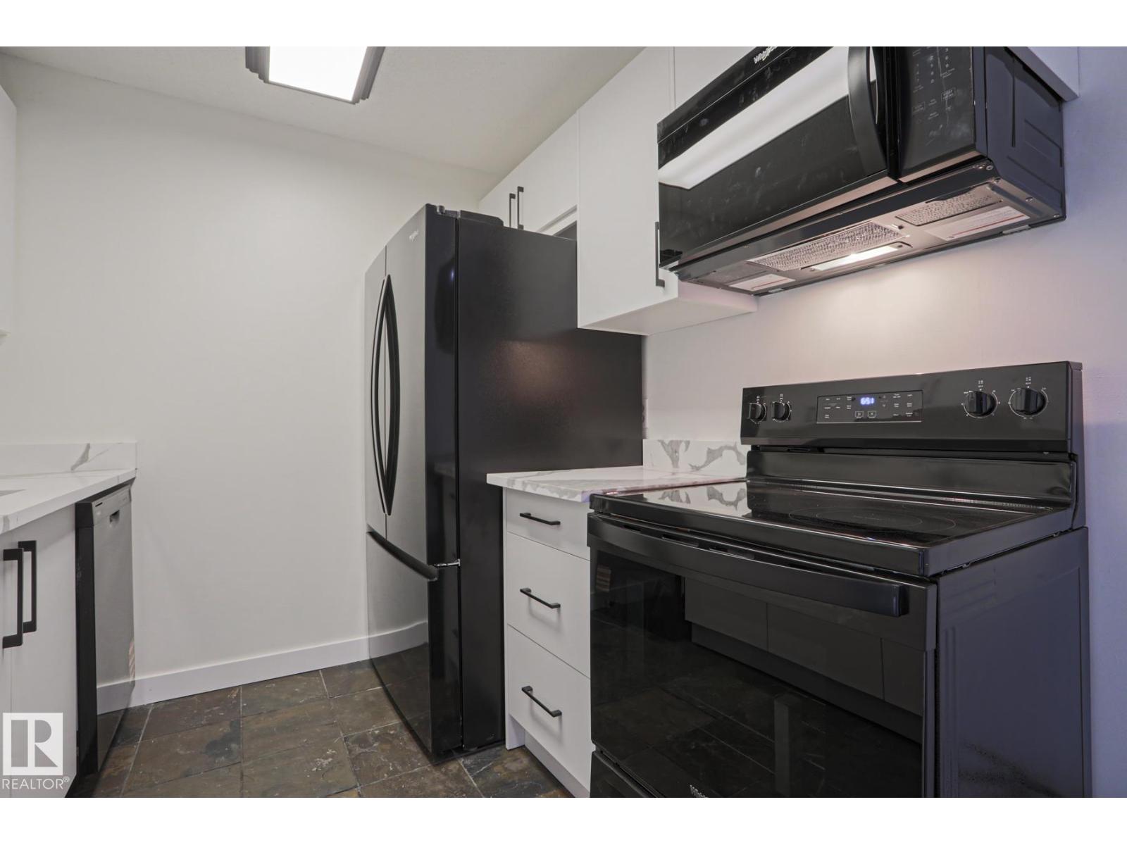 #205 14903 92 AV NW NW - 9