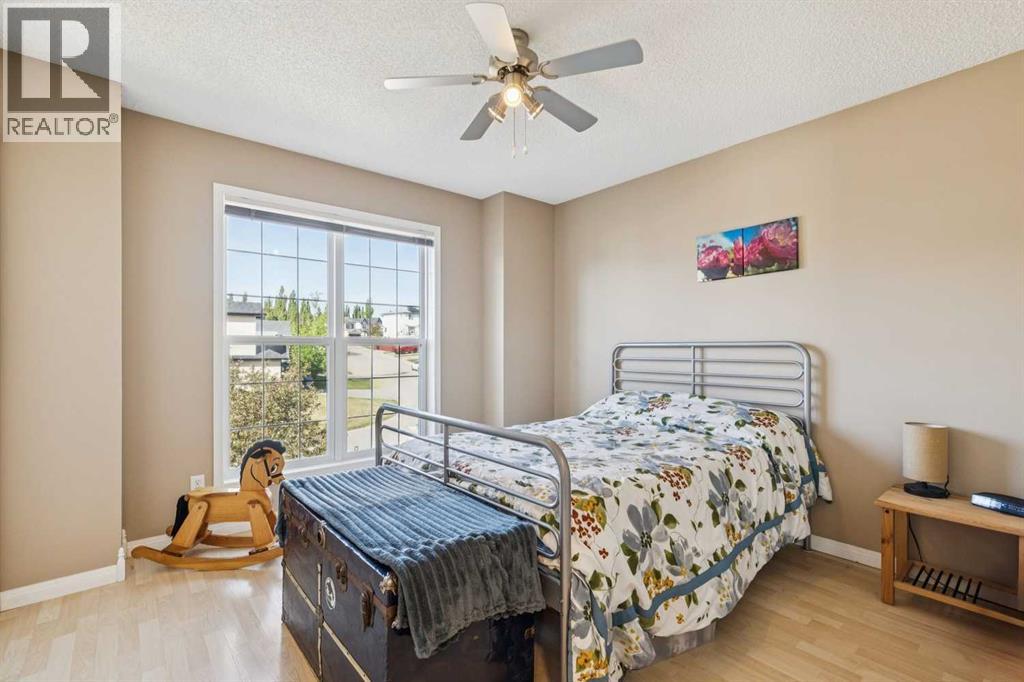 2nd Upper Bedroom