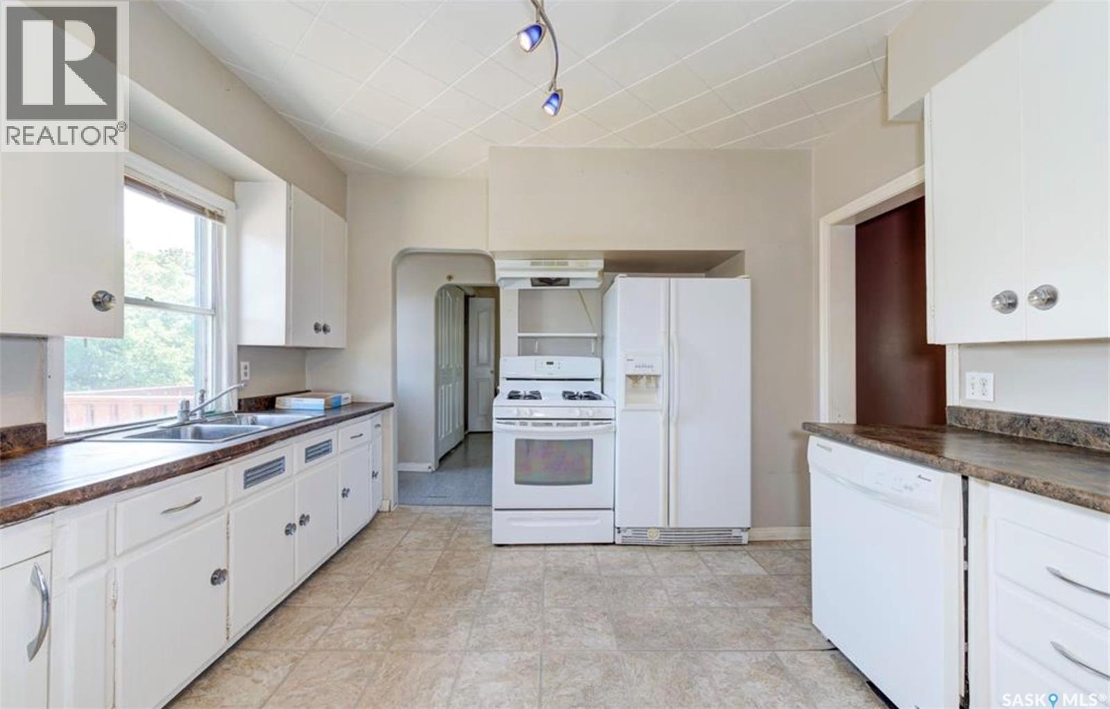 311 1st STREET S - photo 3