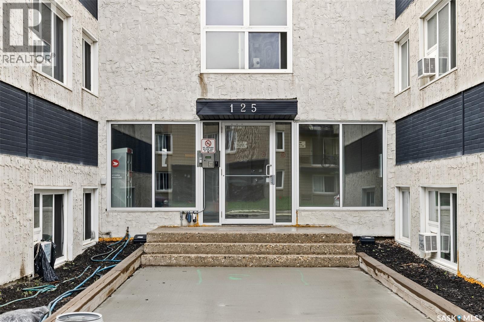 #12 125 Froom CRESCENT - 1