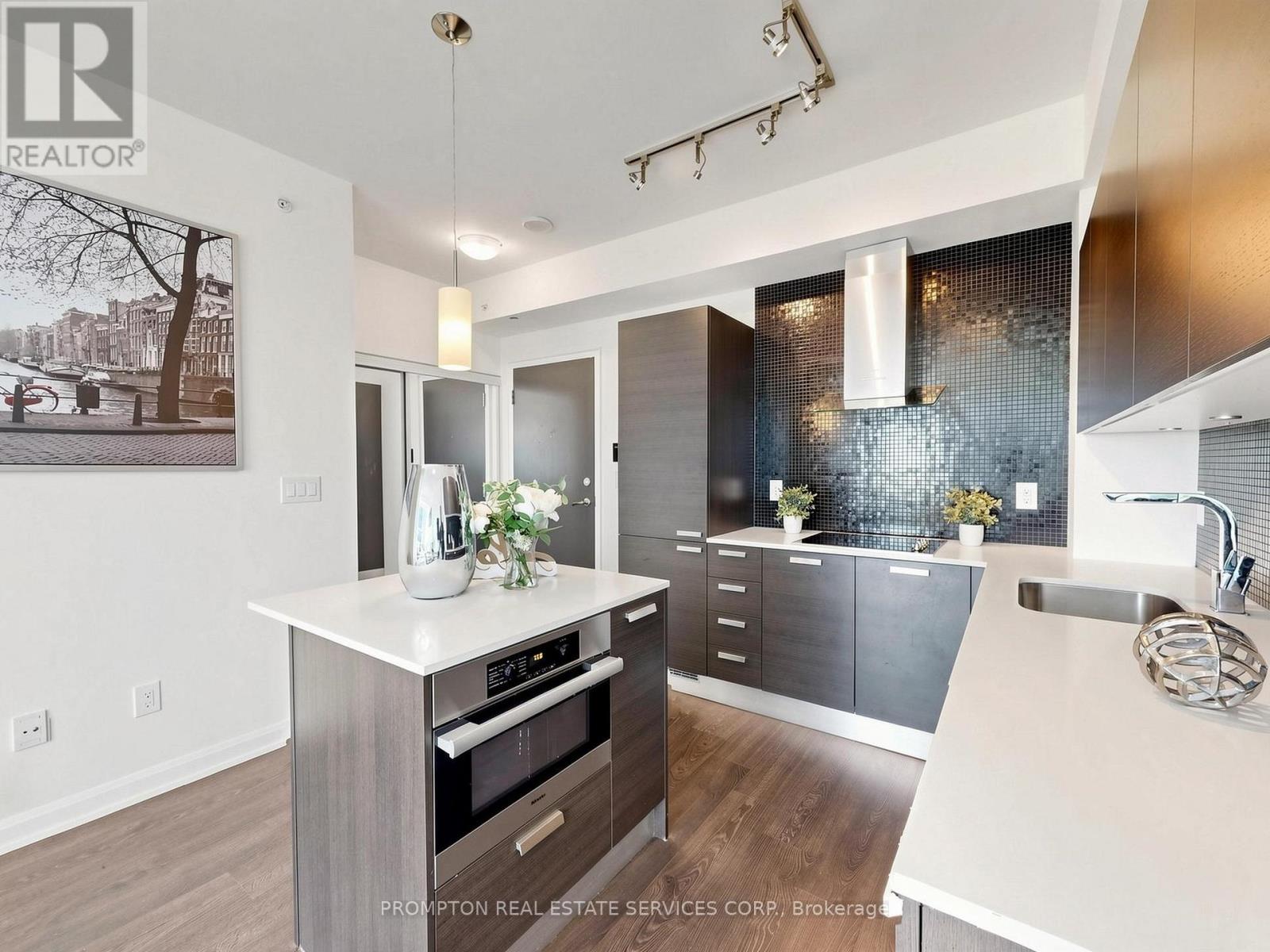 #3301 9 BOGERT AVENUE - 18