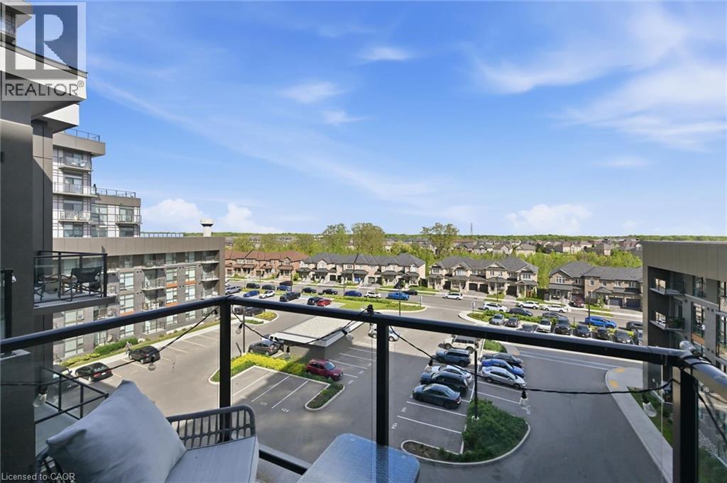 #514 450 DUNDAS Street - 12
