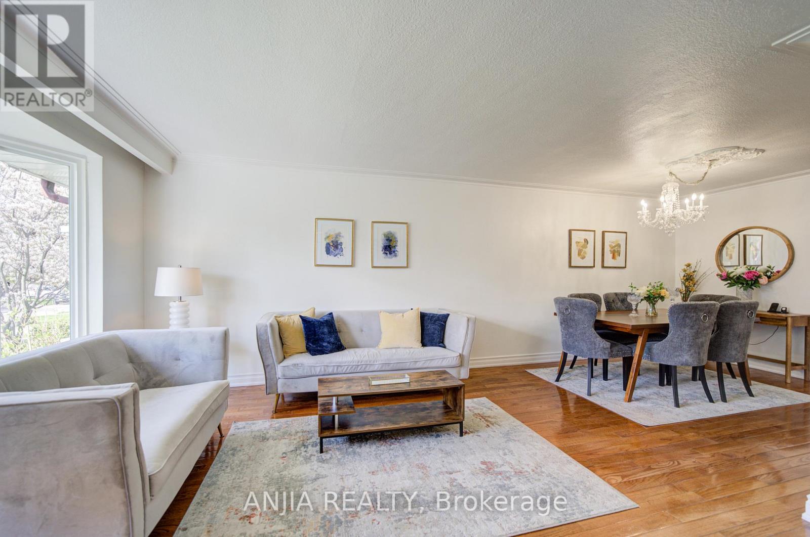 24 FRIAR TUCK ROAD - 19