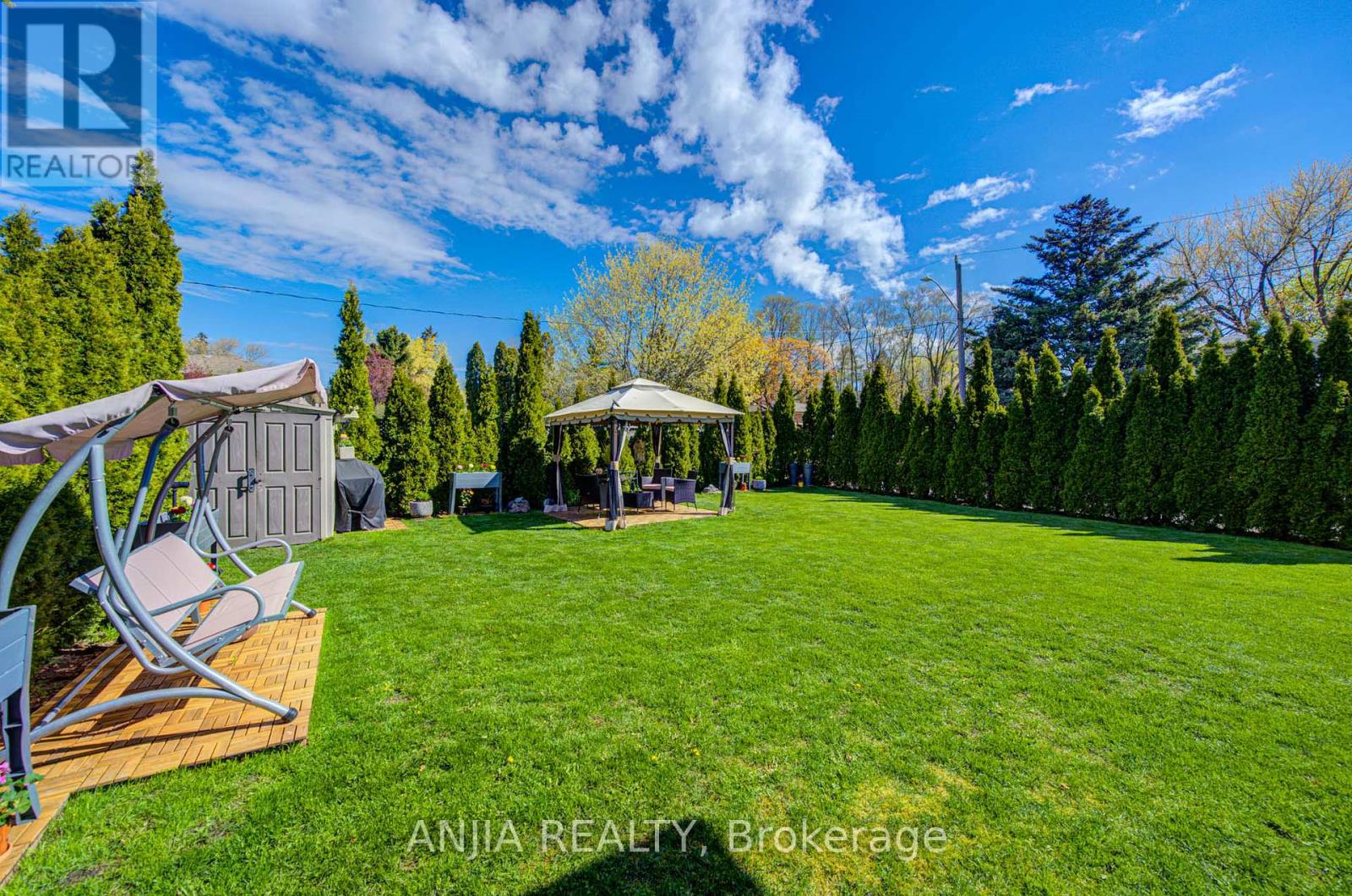 24 FRIAR TUCK ROAD - 47