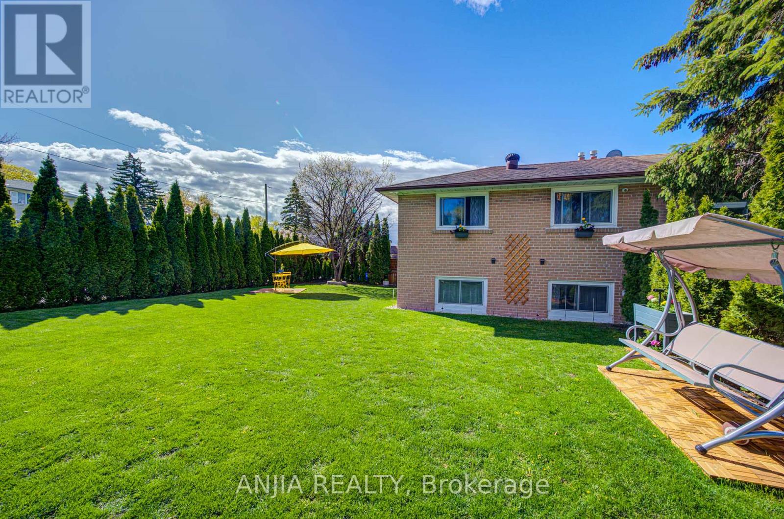 24 FRIAR TUCK ROAD - 49