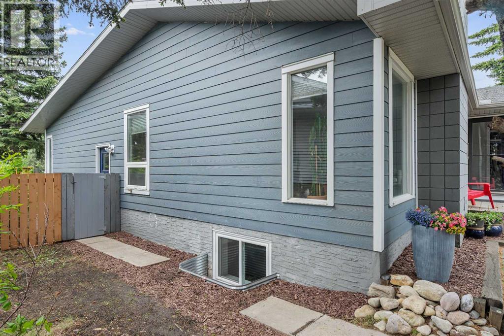 5689 Brenner Crescent NW - 39