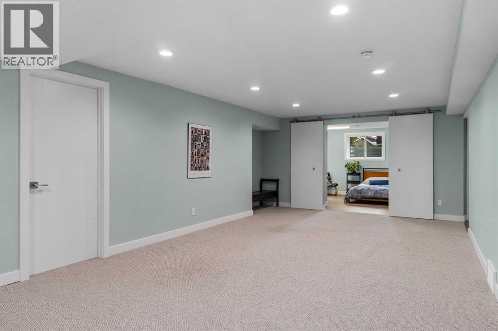 5689 Brenner Crescent NW - 30