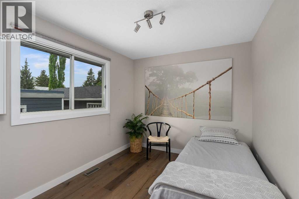 5689 Brenner Crescent NW - 23