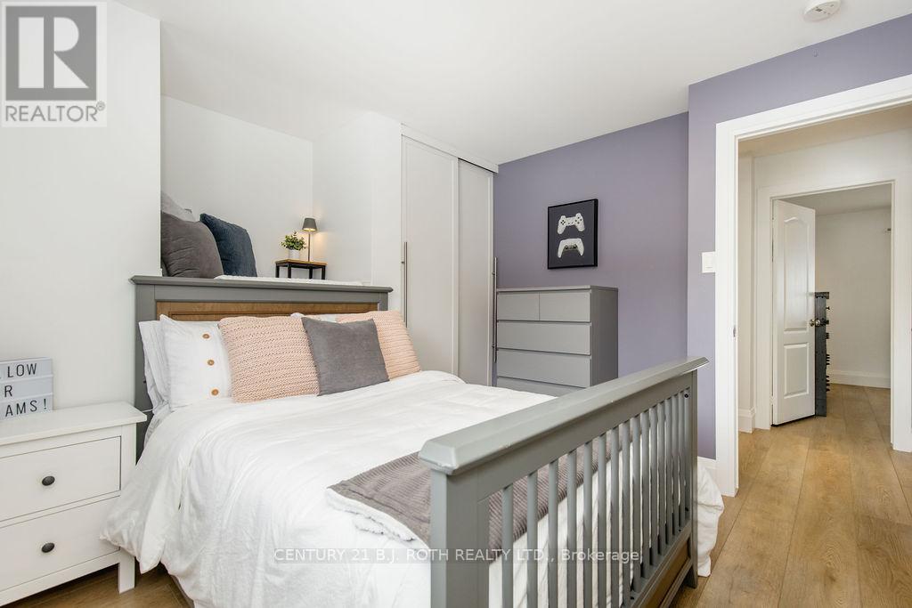 15 SUGARBUSH ROAD - 24