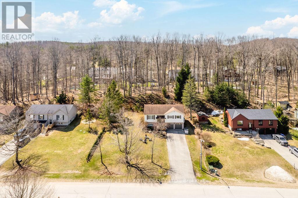 15 SUGARBUSH ROAD - 43