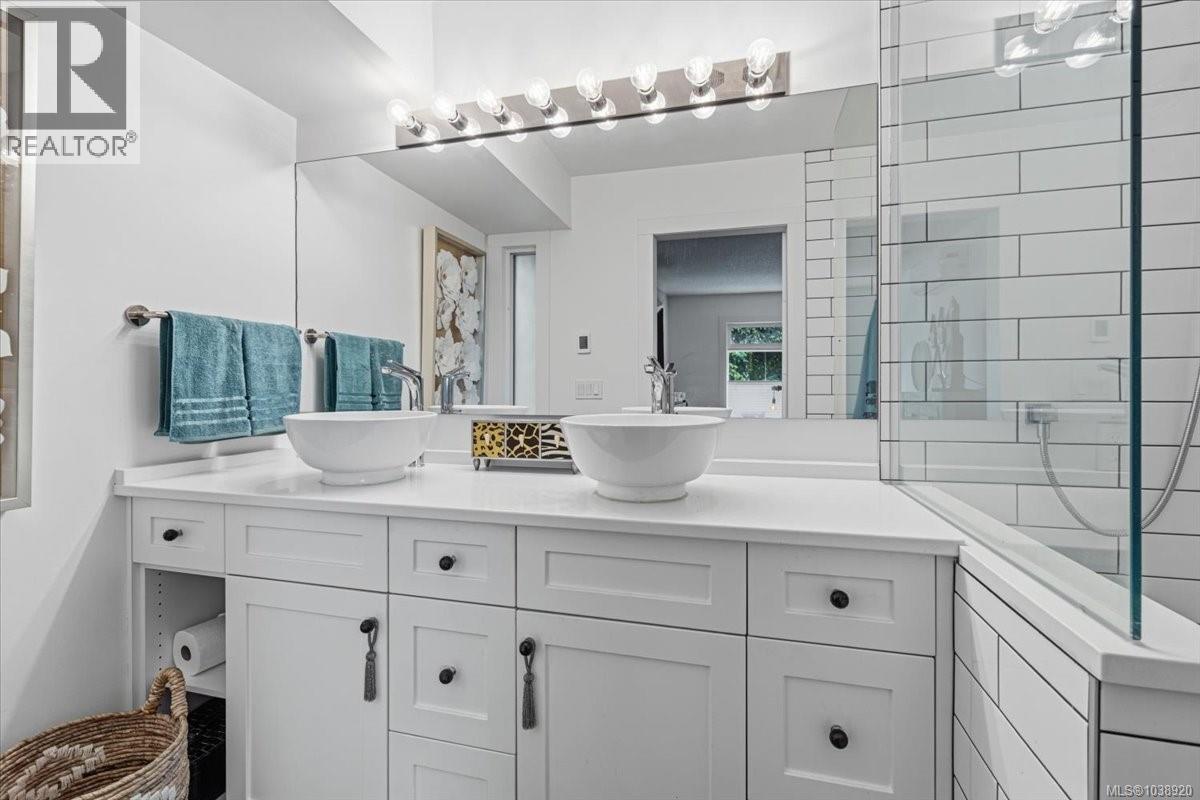 148 Summit Dr - 22