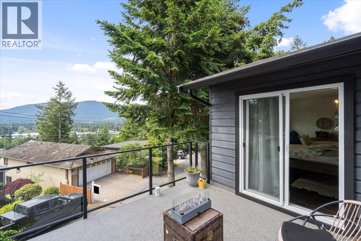 148 Summit Dr - 23