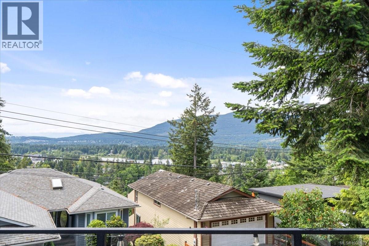 148 Summit Dr - 43
