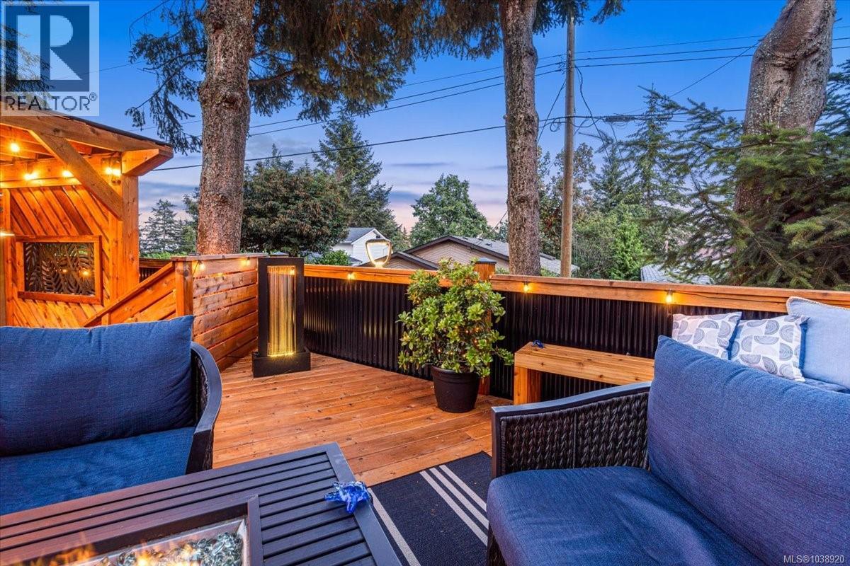 148 Summit Dr - 62
