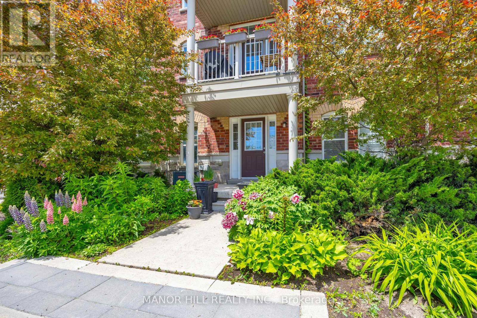 #12 10 PORTER AVENUE W - 37