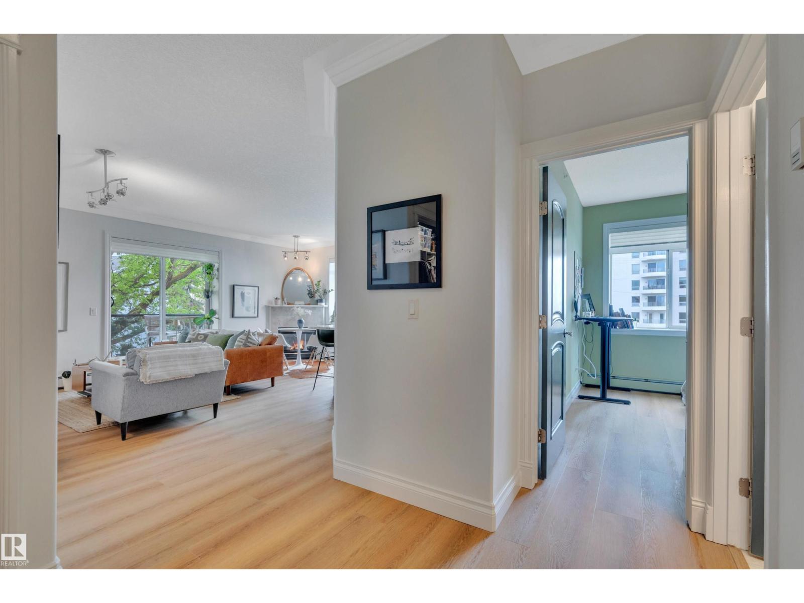 #305 8631 108 ST NW - 23