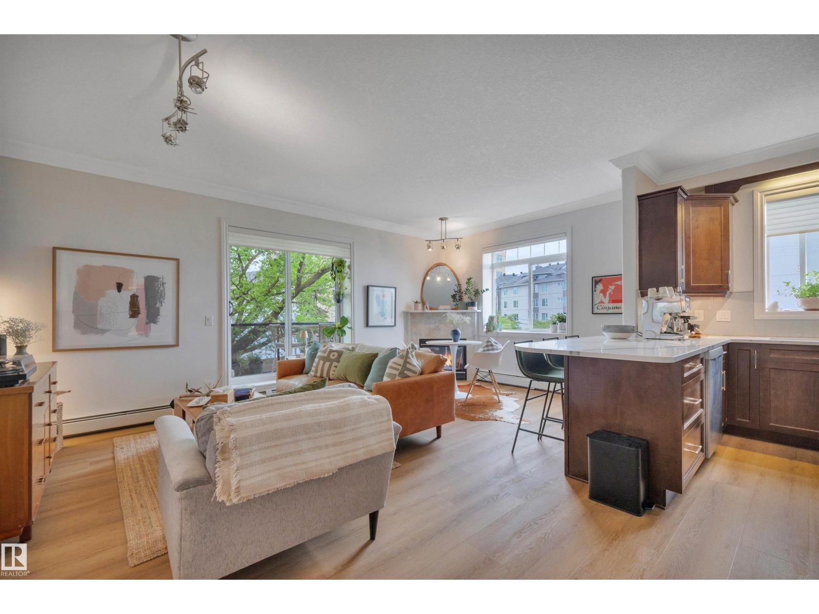 #305 8631 108 ST NW - Image 2
