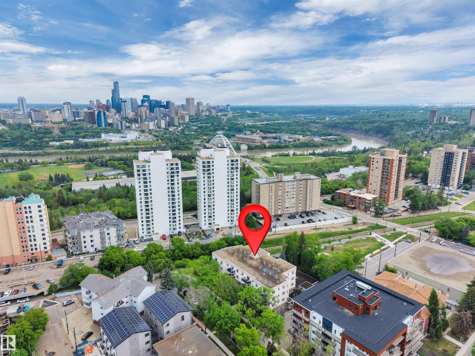 #305 8631 108 ST NW - 40