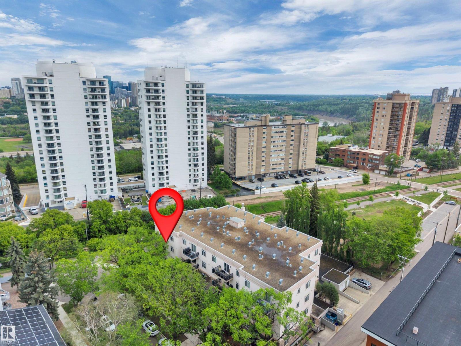 #305 8631 108 ST NW - 32