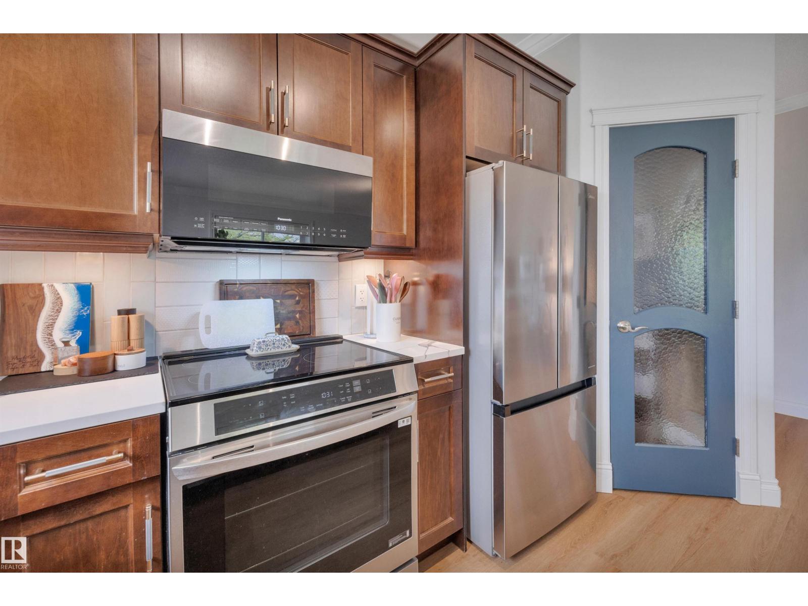 #305 8631 108 ST NW - 5