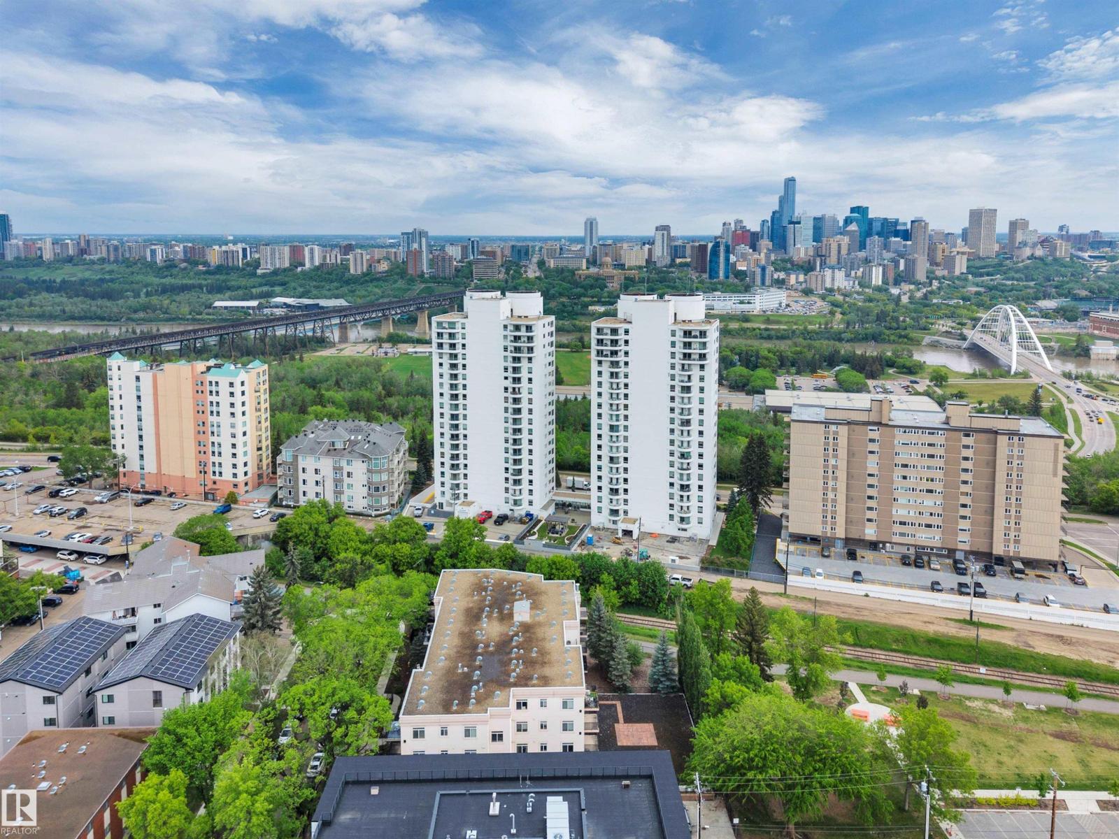 #305 8631 108 ST NW - 39