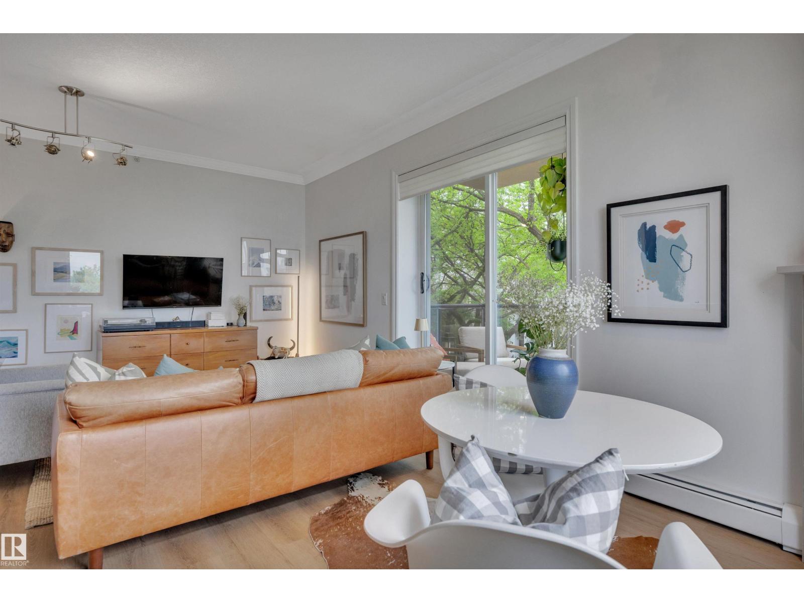 #305 8631 108 ST NW - 9