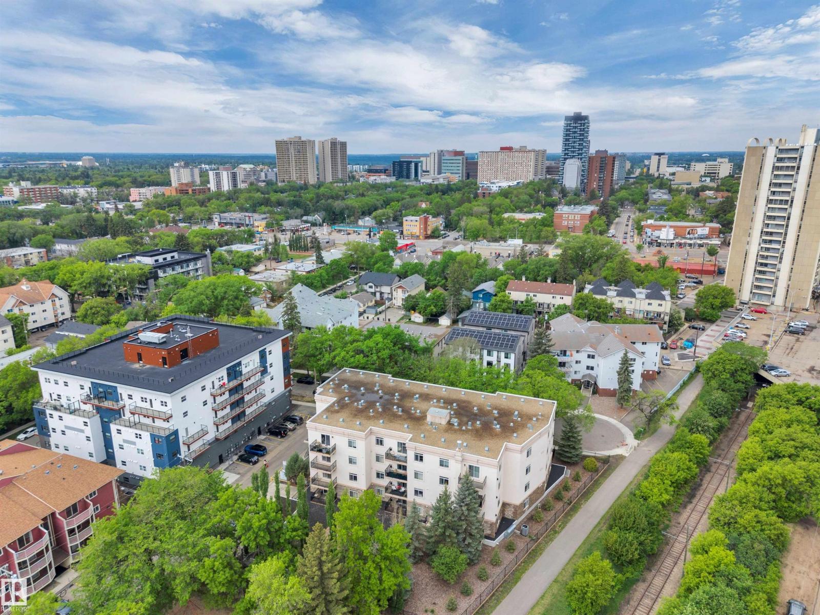 #305 8631 108 ST NW - 35