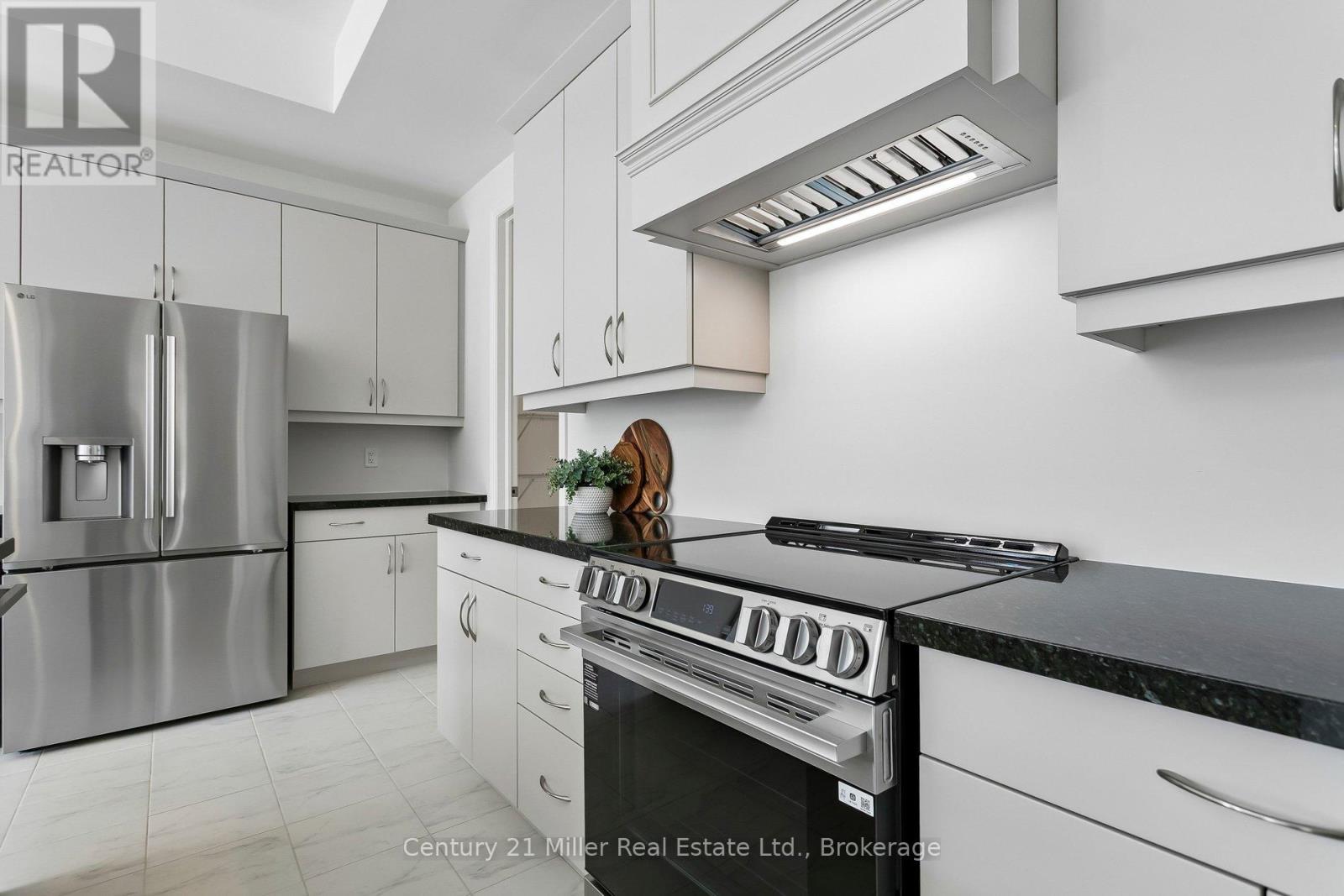 3266 MILLICENT AVENUE - 18
