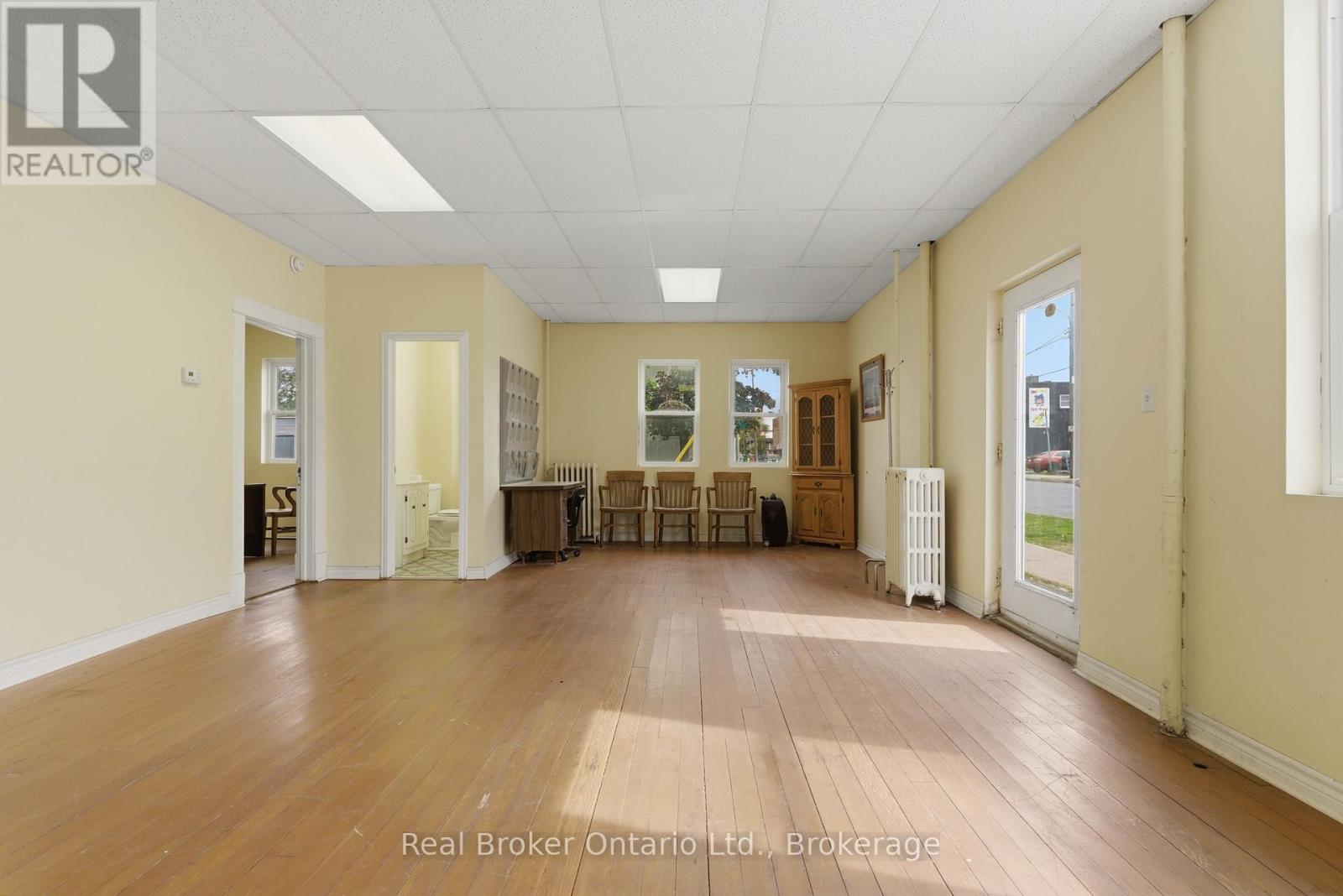 247 KING STREET - 10