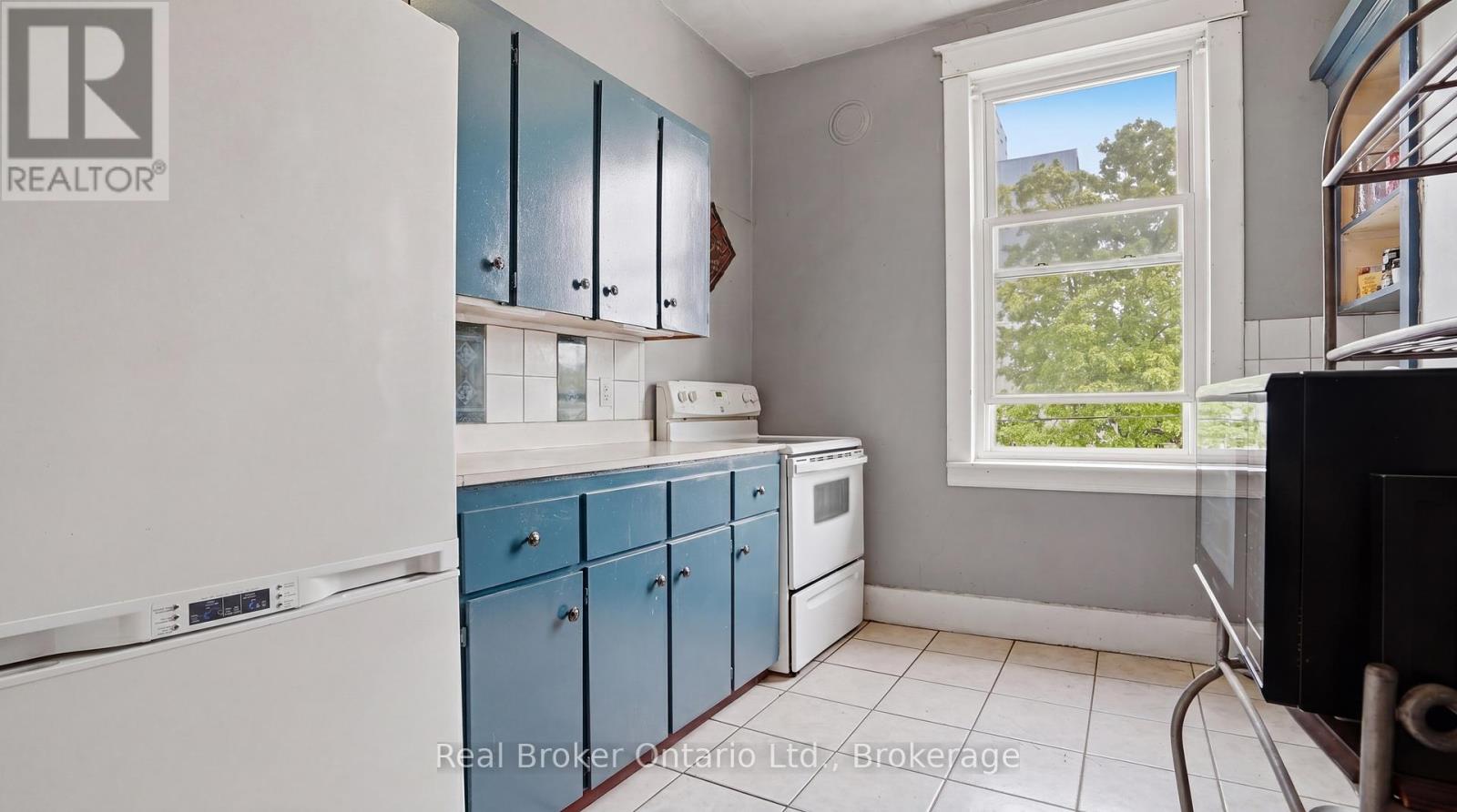 247 KING STREET - 19