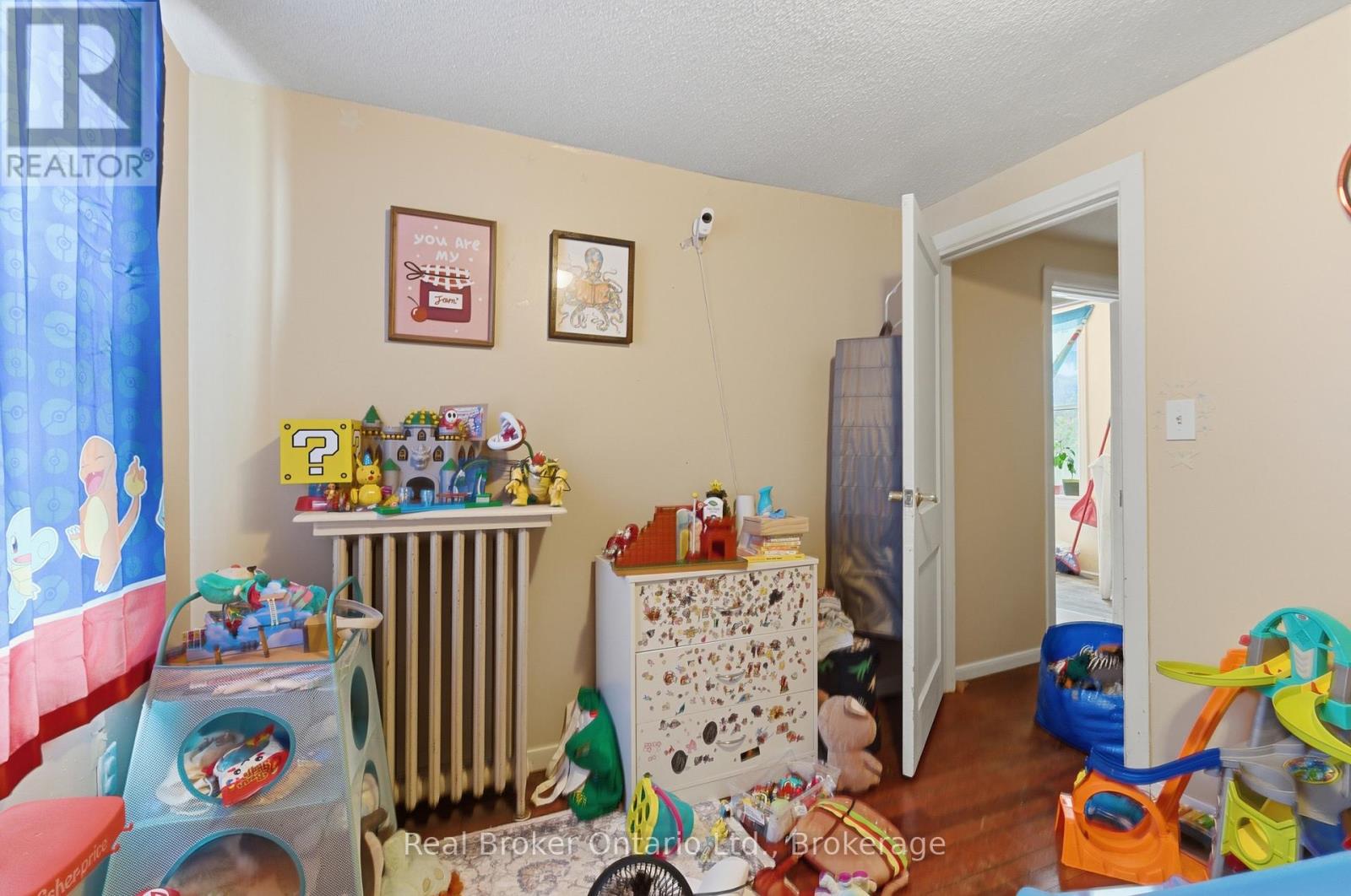 247 KING STREET - 27