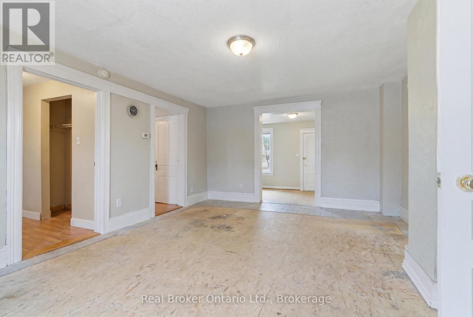 247 KING STREET - 34