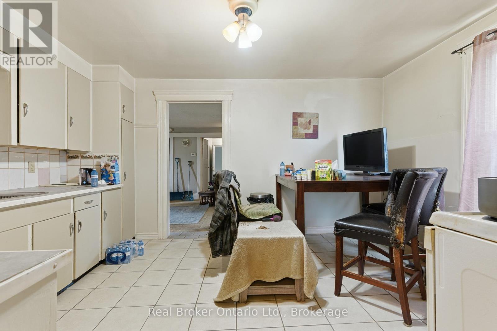 247 KING STREET - 38