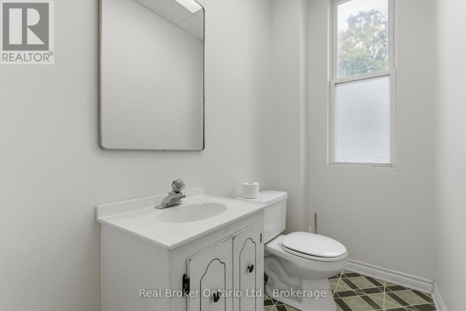 247 KING STREET - 6