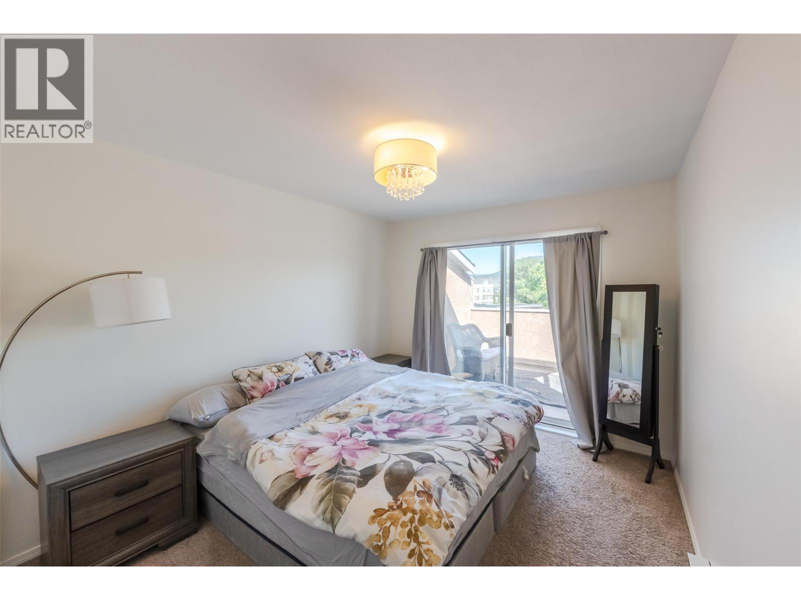 #106 1006 King Street - 29
