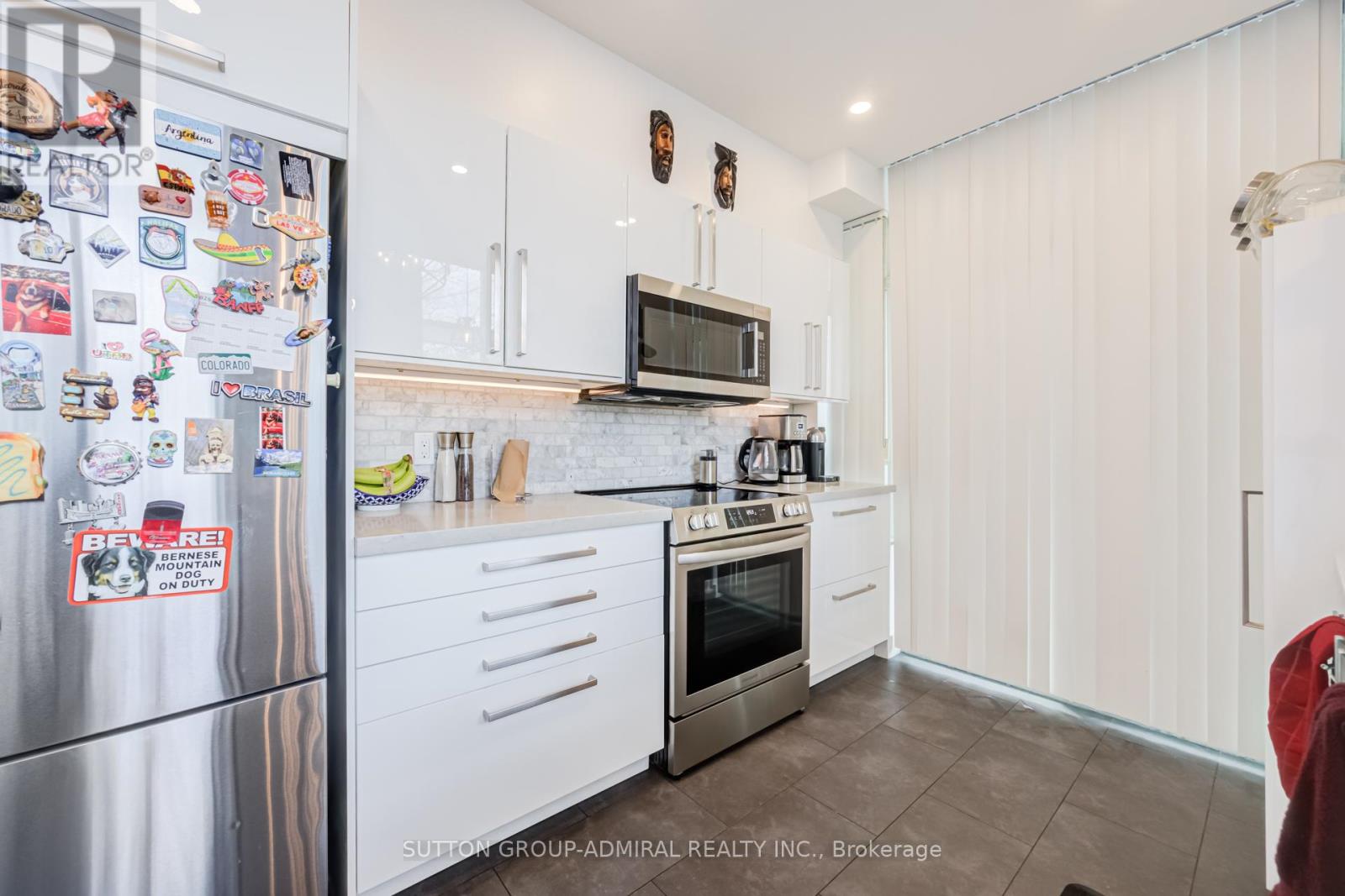 #119 200 MANITOBA STREET - 20