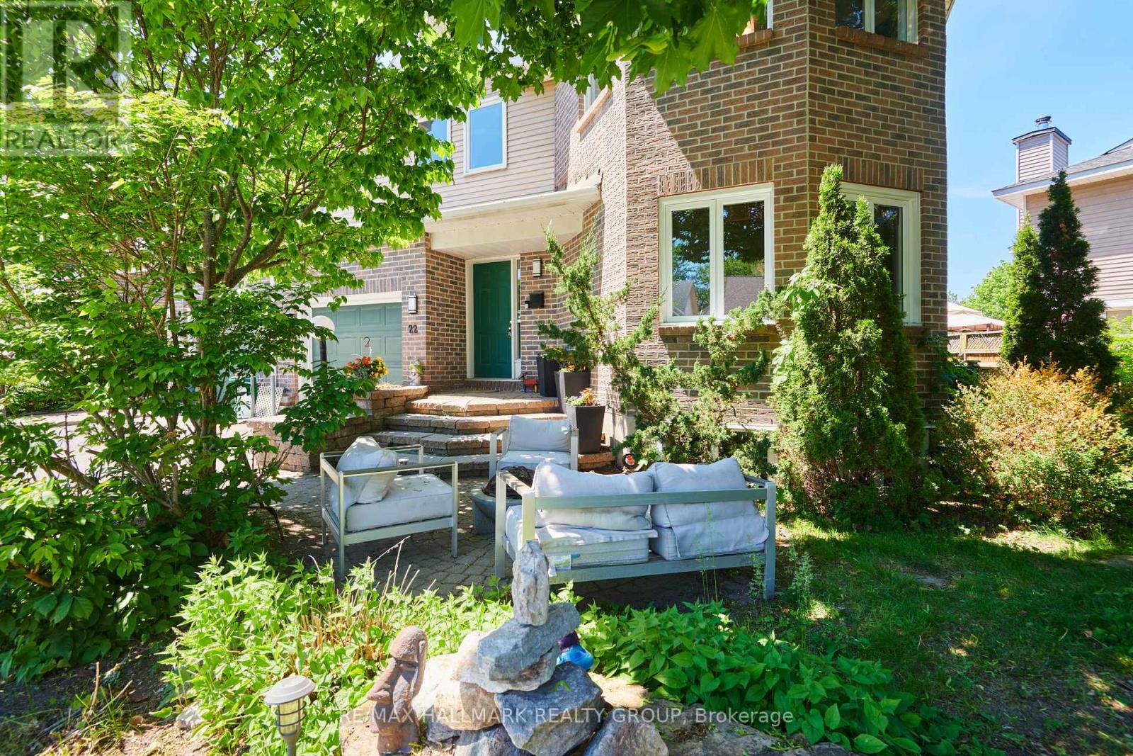 3 Bed, 3 Bath House for Sale in Ottawa – 22 TERRACE DRIVE, Ottawa – MLS# X13239382 - Image 5