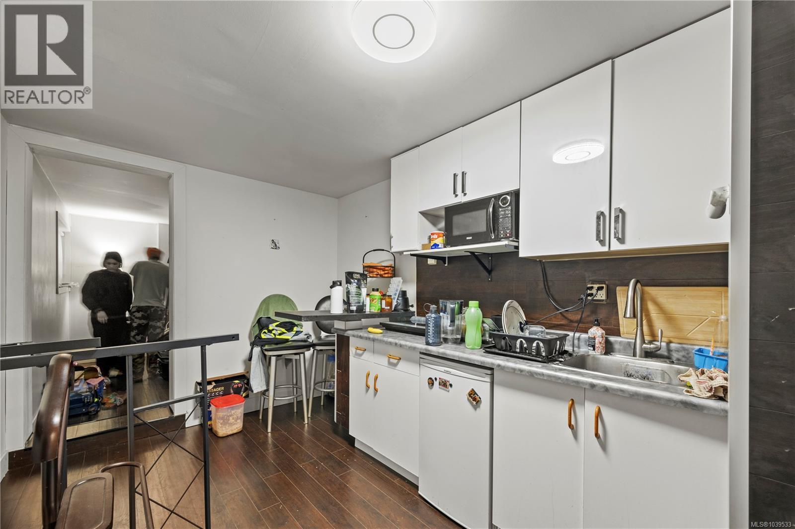 3430 Seaton St - 45