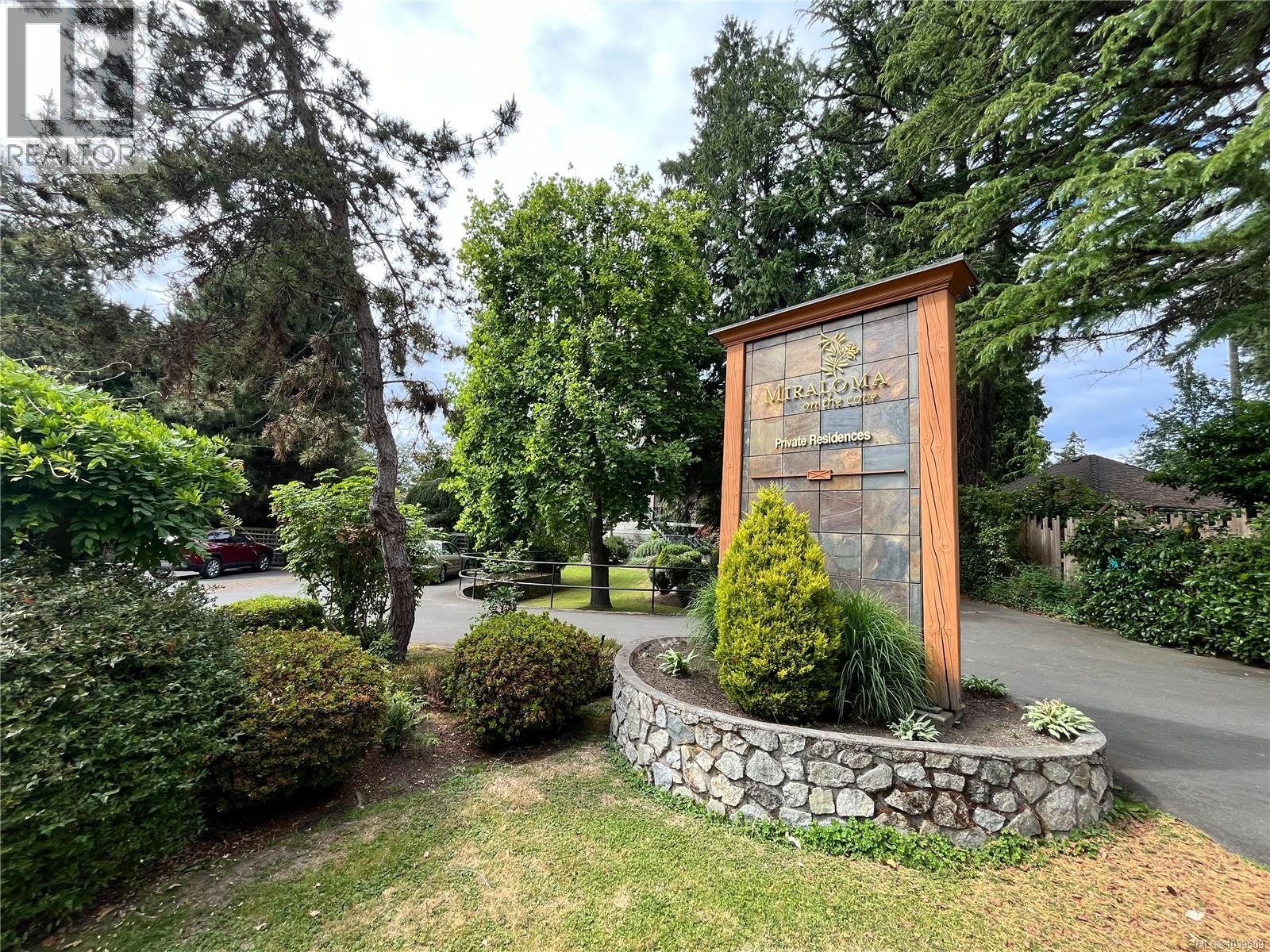 #206 2326 Harbour Rd - 22