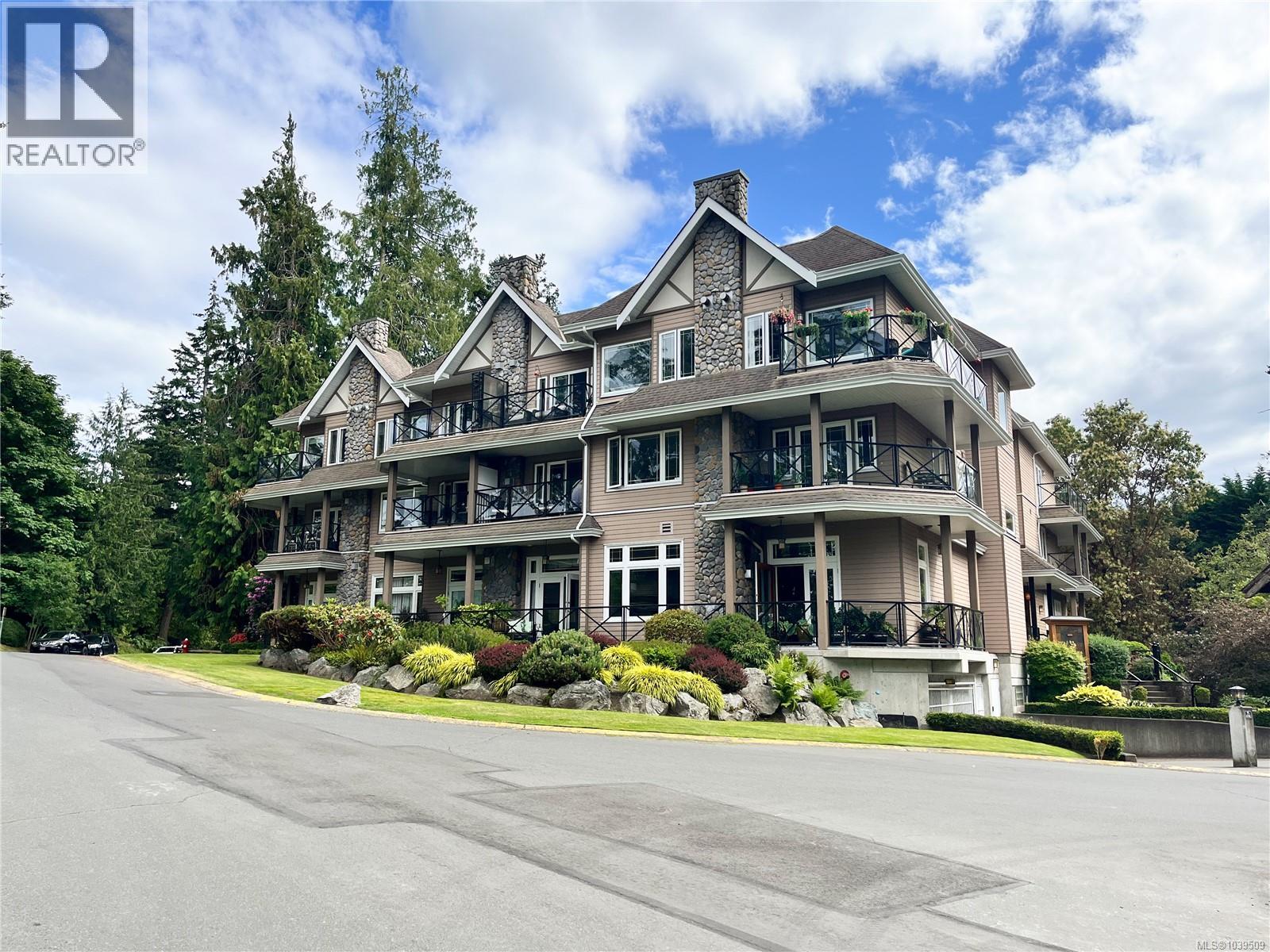 #206 2326 Harbour Rd - 25