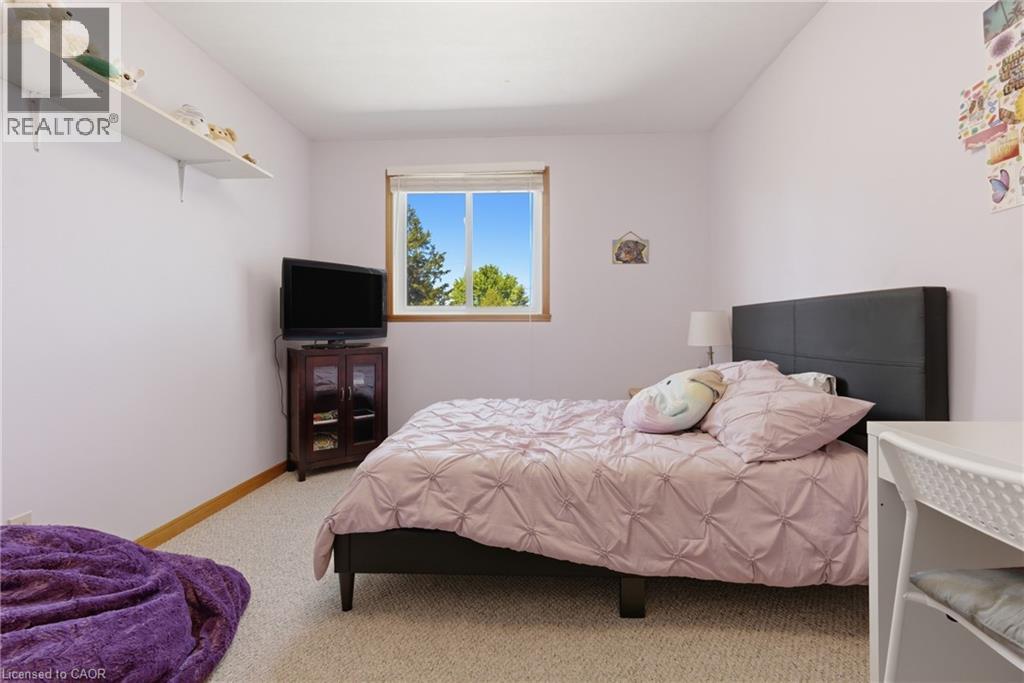 57 WADE Road - 20