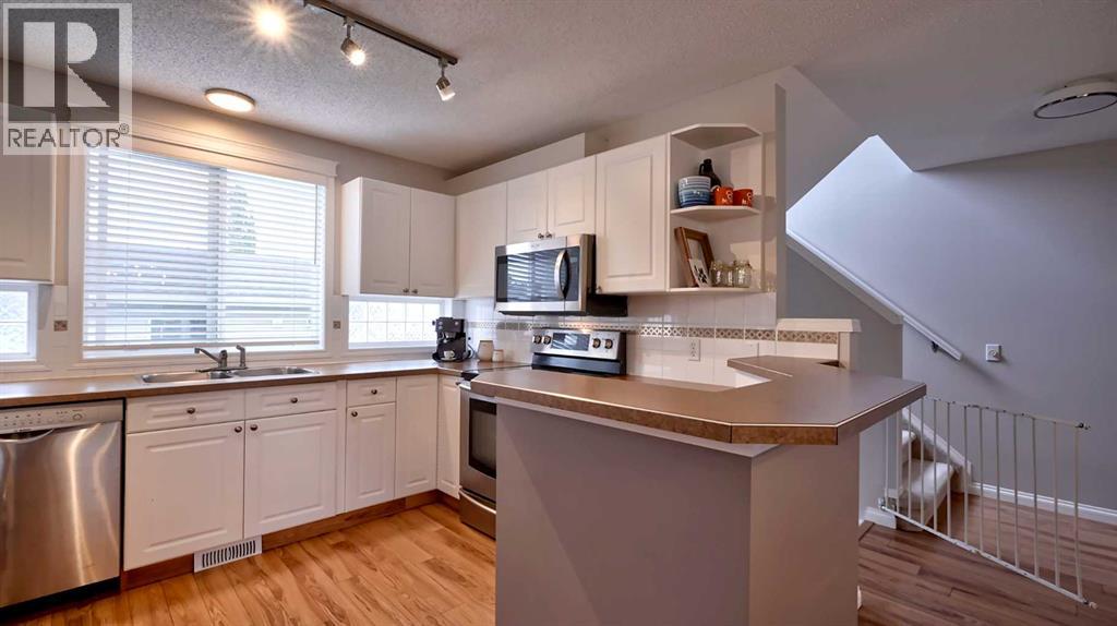20 Tuscany Valley Park NW - 11